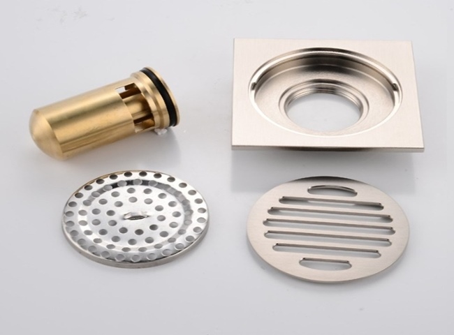 Xử l&yacute; m&ugrave;i h&ocirc;i cống bằng việc lắp phễu tho&aacute;t s&agrave;n