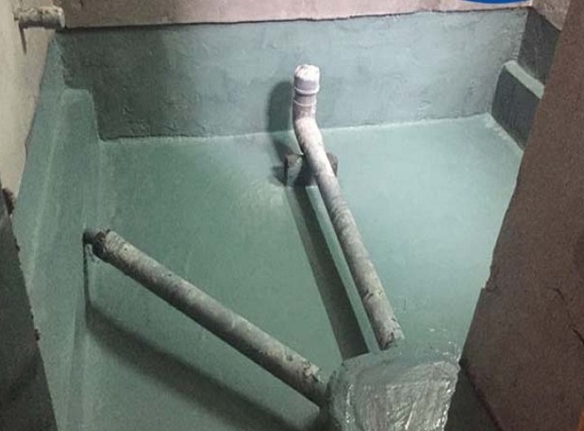 Xử l&yacute; xi măng trong đường ống tho&aacute;t nước sau x&acirc;y dựng.
