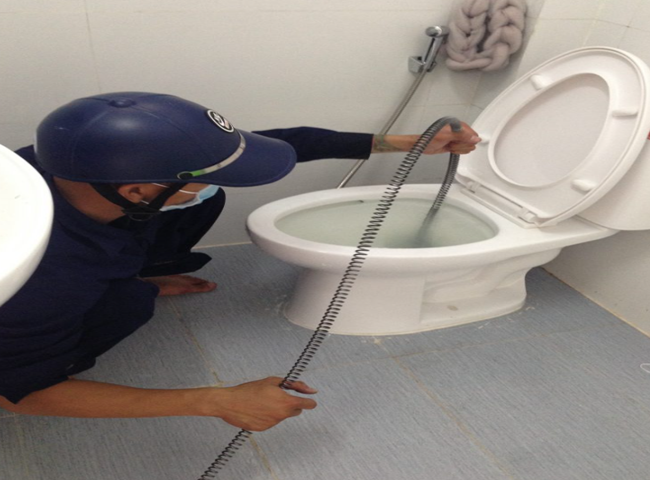 Th&ocirc;ng bồn cầu quận 2