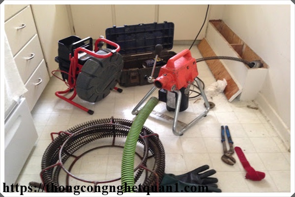 Th&ocirc;ng nghẹt cống tho&aacute;t nước bằng m&aacute;y kh&iacute; n&eacute;n