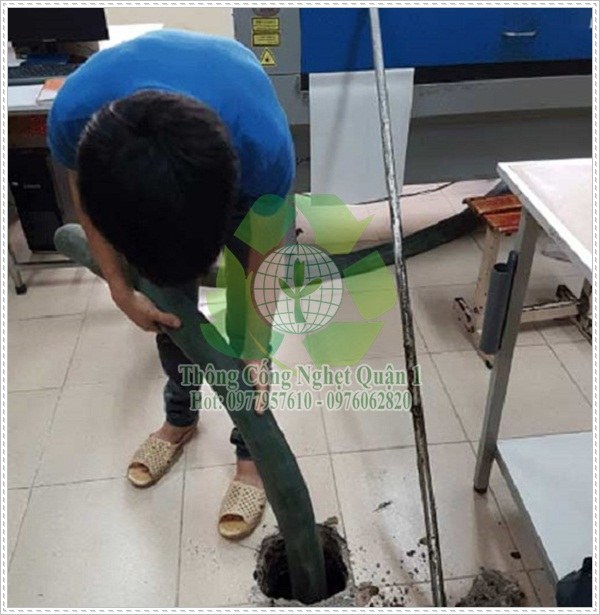 R&uacute;t bể phốt huyện Long Bi&ecirc;n.