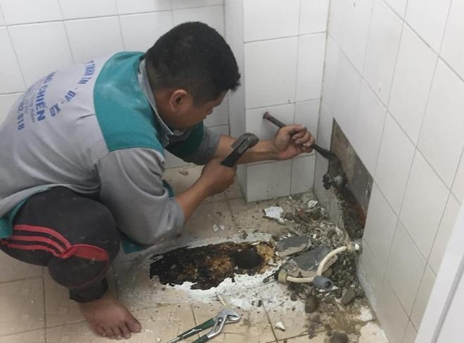 Xử lý ống nước bị gãy lớn